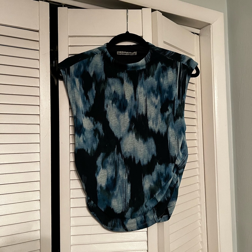Abercrombie & Fitch Navy Paloma Top